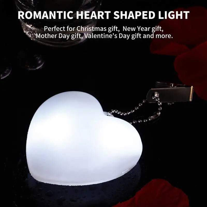 مصباح LED للحقيبة بشكل قلب أو نجمة أو دائرة
يعمل بلمسة،  مثالي كإضاءة ليلية داخل الحقيبة. .